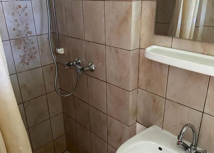 Lelle Club 巴拉通雷勒